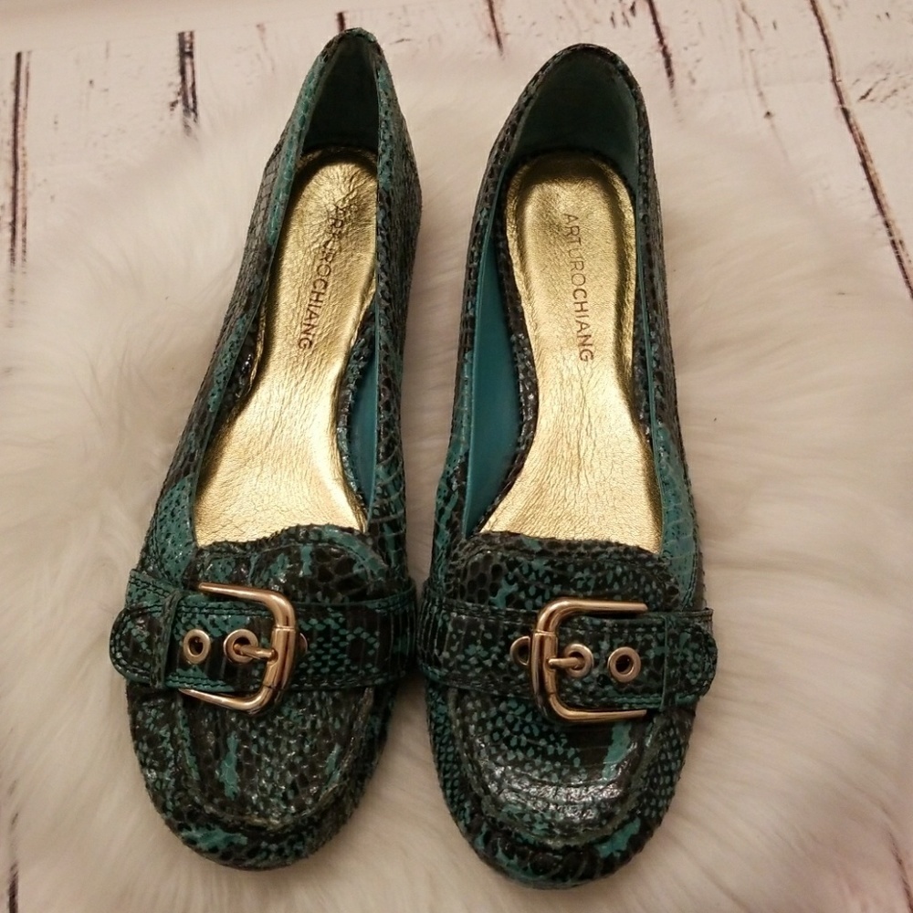 Arturo Chiang at- confetti slip on snake print penny loafers flats green sz 8